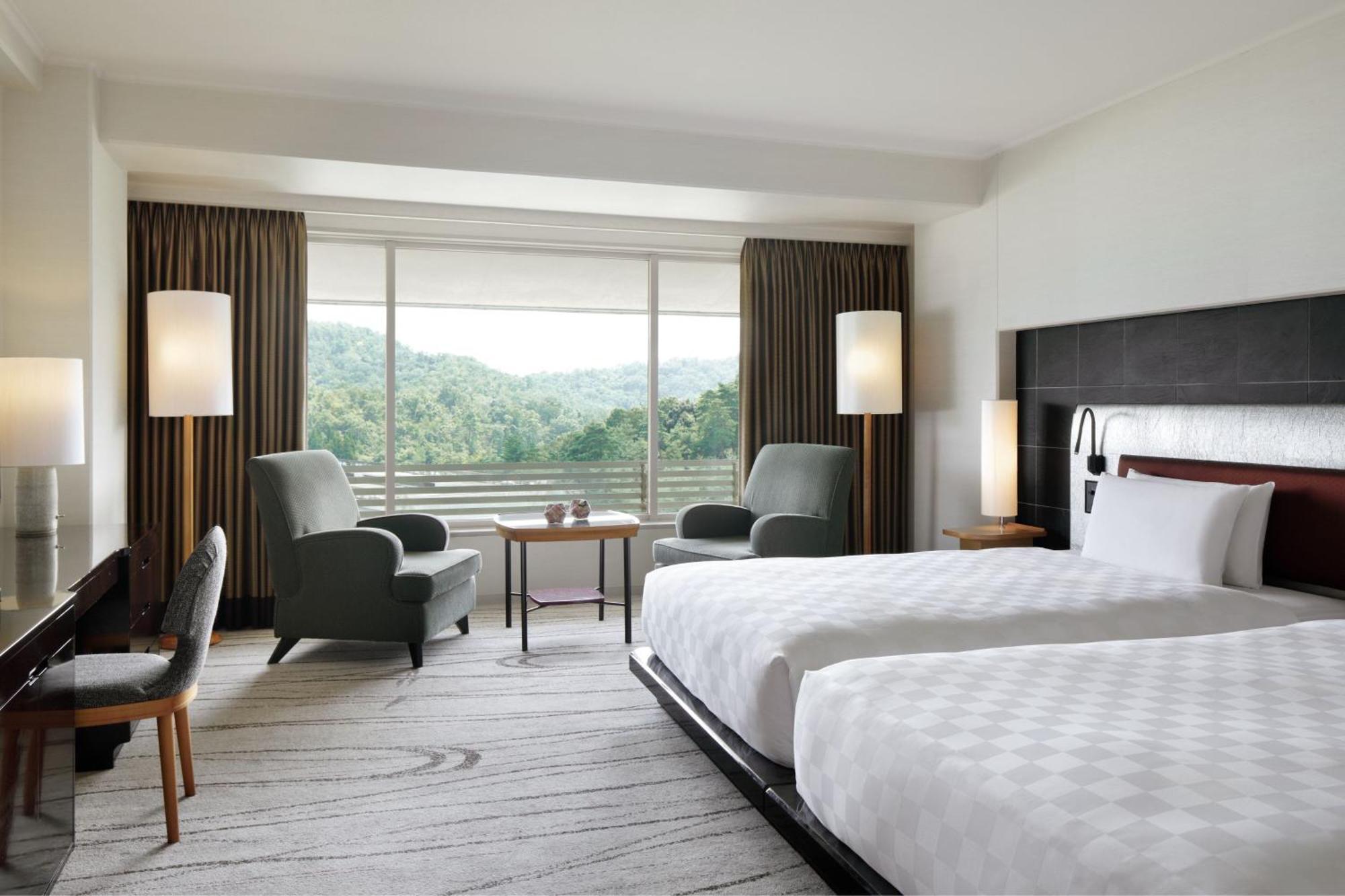 Hotel The Takaragaike, Autograph Collection Kyōto